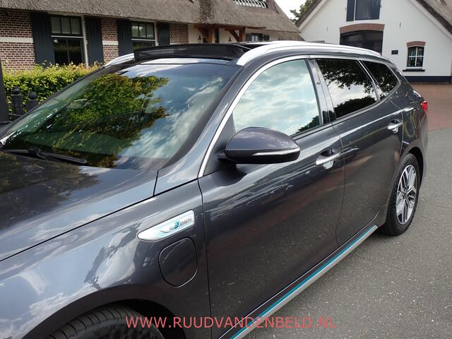 KIA OPTIMA Sportswagon 2.0 GDI PHEV DynamicPlusLine PANODAK/KEYLESS/CARPLAY/CAMERA