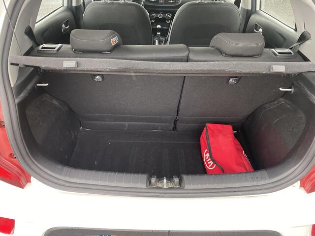 KIA PICANTO 1.0 MPi Dynamicline Navigatie, Cruise control, Airoconditioning, achteruitrij camera, Apple Carplay/Android Auto, cruise control, Nieuw geleverd en dealeronderhouden