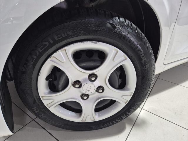 KIA PICANTO 1.0 CVVT ComfortLine Bluetooth, Airco.