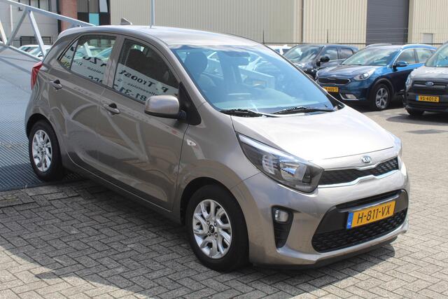 KIA PICANTO 1.0 MPi DynamicPlusLine Navigatie/Airco/Cruise control/Achteruitrijcamera/Apple carplay/Multifunctioneel stuurwiel/Elektrische ramen/Elektrisch verstelbare spiegels.