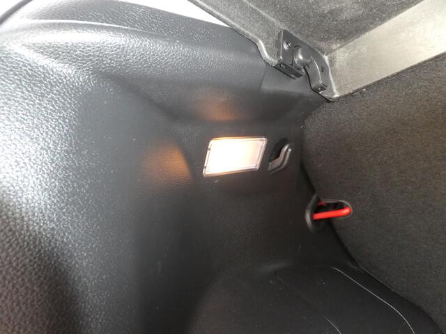 KIA PICANTO 1.0| 67 pk / 49 kW Automaat 5 Deurs, Airco, Elektrische ramen, Cent. deurvergr.