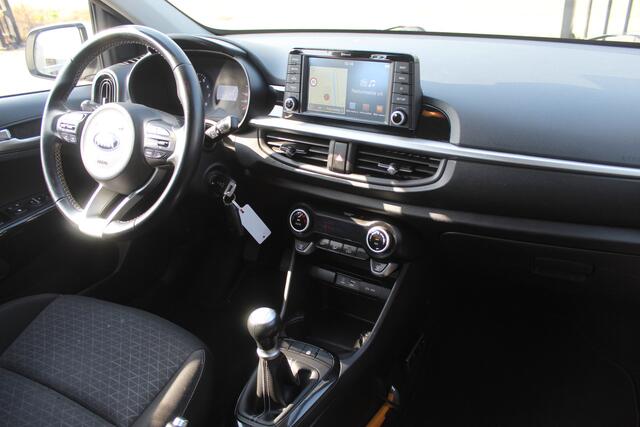 KIA PICANTO 1.0 CVVT First Edition Navigatie/Cruise control/Climate control/Apple carplay/Achteruitrijcamera/Multifunctioneel stuurwiel/Elektrische ramen/Elektrisch inklapbare spiegels/15'' Lichtmetalen velgen.