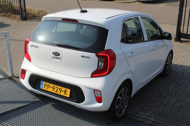 KIA PICANTO 1.0 CVVT First Edition Navigatie/Cruise control/Climate control/Apple carplay/Achteruitrijcamera/Multifunctioneel stuurwiel/Elektrische ramen/Elektrisch inklapbare spiegels/15'' Lichtmetalen velgen.