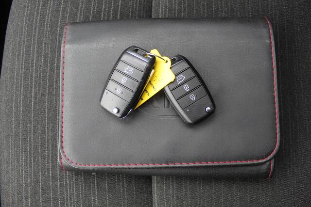 KIA PICANTO 1.0 MPi ComfortPlusLine Airco/Achteruitrijcamera/Apple carplay/Multifunctioneel stuurwiel/Elektrische ramen/Elektrisch verstelbare spiegels.