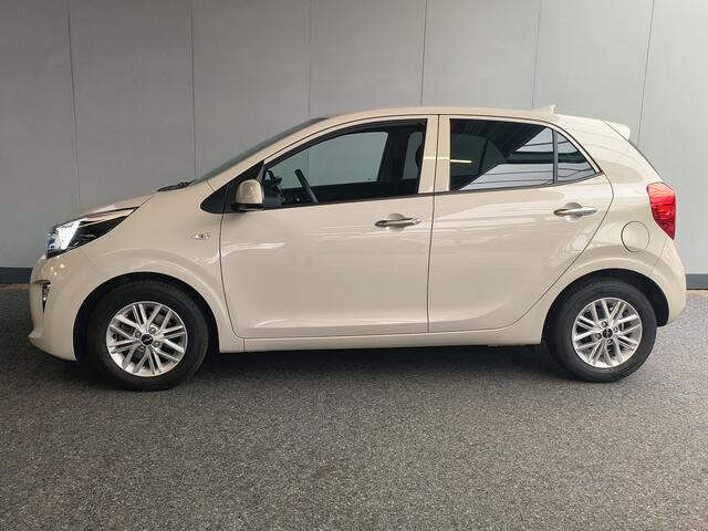 KIA PICANTO 1.0 DPi DynamicLine AUTOMAAT uit 2024 Rijklaar + Fabrieksgarantie tot 06-2031 Henk Jongen Auto's in Helmond, al 50 jaar service zoals 't hoort!