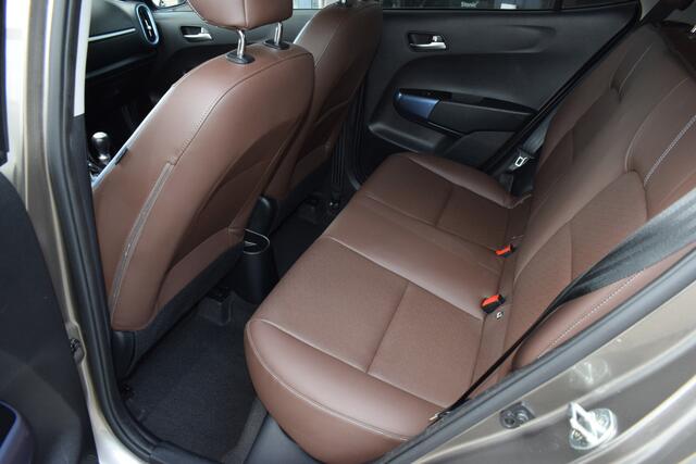 KIA PICANTO 1.0i-12V ISG Colour Edition 5-Drs | Climate Control | Cruise Control | Navigatie | Camera | Leder | 35.632km | Tot 10Jr. Kia-Garantie