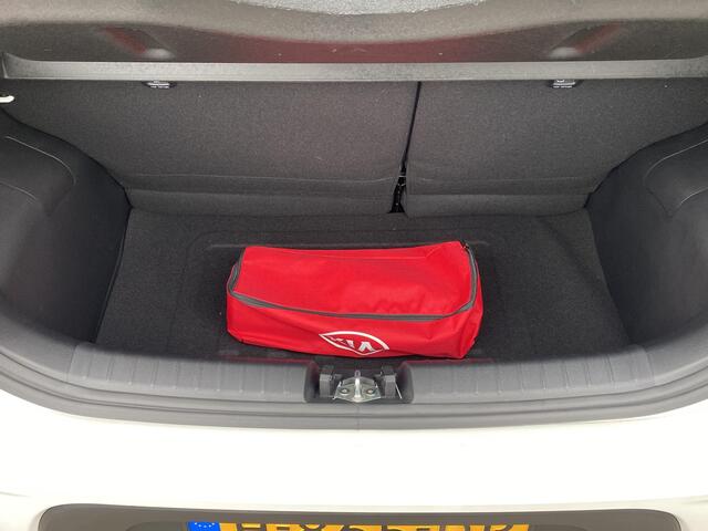 KIA PICANTO 1.0 MPi DynamicLine Zeer Lage Km-stand, Achteruitrij camera, airconditioning, side skirts, cruise control, navigatie Apple CarPlay/Android Auto, start/stop systeem