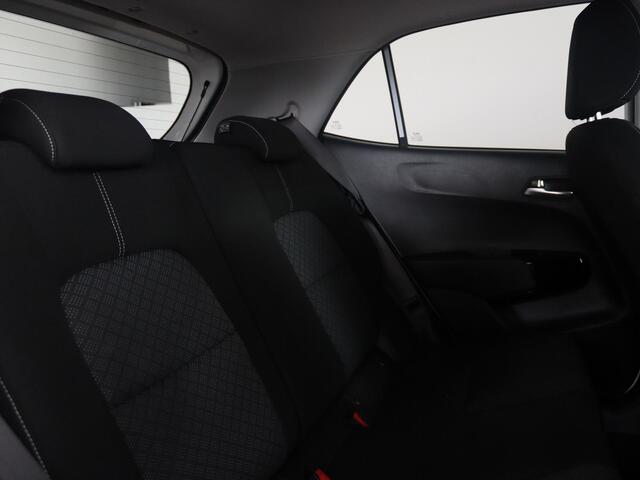 KIA PICANTO 1.0 DPI DynamicPlusLine | Parkeersensoren Achter | Navigatiesysteem | LED Koplampen | Cruise control | Achteruitrijcamera |