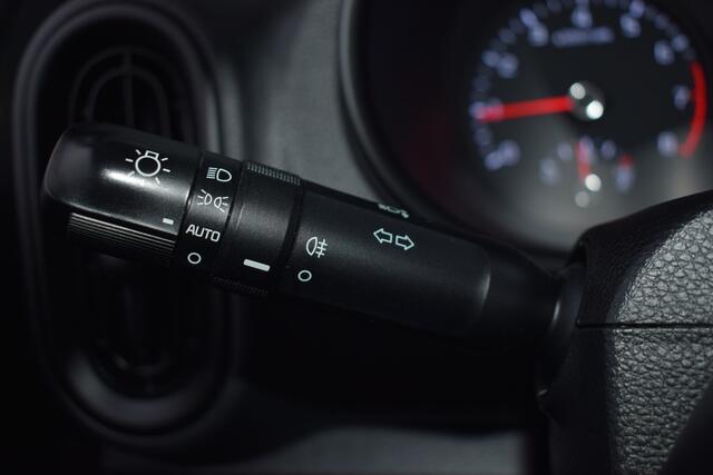 KIA PICANTO 1.0 CVVT EconomyPlusLine | Bluetooth | Airco | Multifunctioneel Stuurwiel | Handgrepen + Buitenspiegels In Carrosseriekleur | Tot 10 Jaar Kia Garantie! 07-12-2028