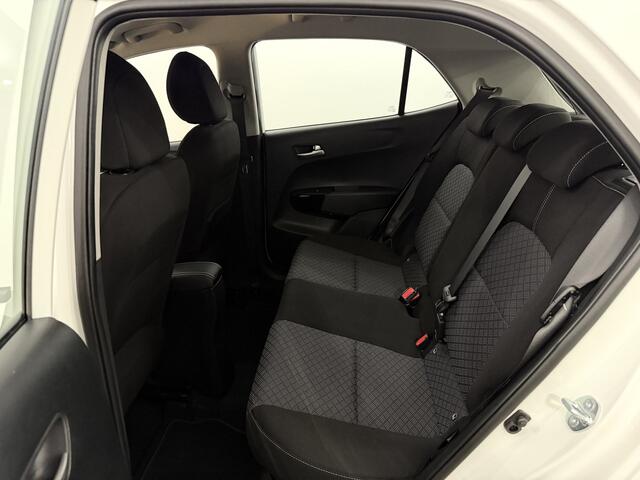 KIA PICANTO 1.0 DPI DynamicLine 5p. Airco, Camera, Navi, Cruise control, A start stop, Rijstrook correctie, Apple carplay