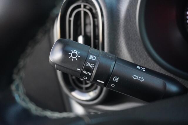 KIA PICANTO 1.0 MPi DynamicLine CarPlay | Navigatie | LM-velgen | NAP | Airc