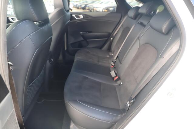 KIA PRO CEE D ProCeed 1.5 T-GDi GT-Line 161PK Automaat Panoramadak Half Leder Navigatie Achteruitrijcamera Carplay Android Adaptive Cruise Rijstrooksensor