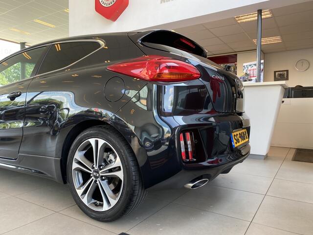 KIA PRO CEE D pro_cee'd 1.0 T-GDi GT-Line,Dealeronderhouden,Lage Kilometerstand !!!Navigatie,Achteruitrijcamera,Climate&Cruisecontrol,Keyless,Spraakbediening,Stoelverwarming,Sensoren Achter,17 Inch Lmv