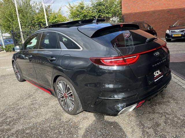 KIA PRO CEE D ProCeed 1.6 T-GDI GT 204PK!! // SCHUIF-KANTELDAK // ADAPT. CRUISE // LEDER+ELEK. STOEL // JBL AUDIO // STUUR+STOELVERWARMING // KEYLESS //