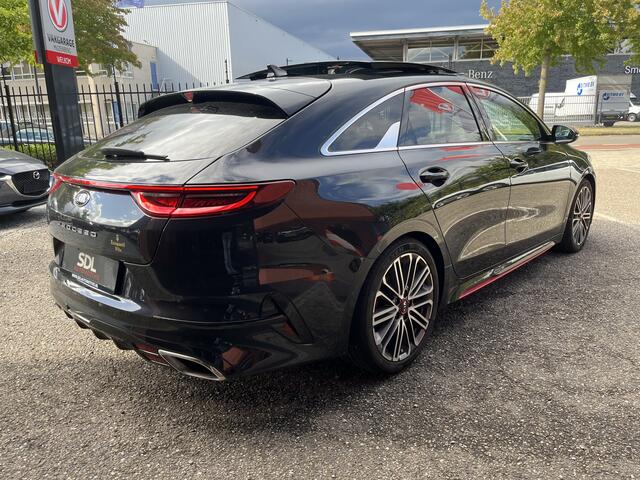 KIA PRO CEE D ProCeed 1.6 T-GDI GT 204PK!! // SCHUIF-KANTELDAK // ADAPT. CRUISE // LEDER+ELEK. STOEL // JBL AUDIO // STUUR+STOELVERWARMING // KEYLESS //