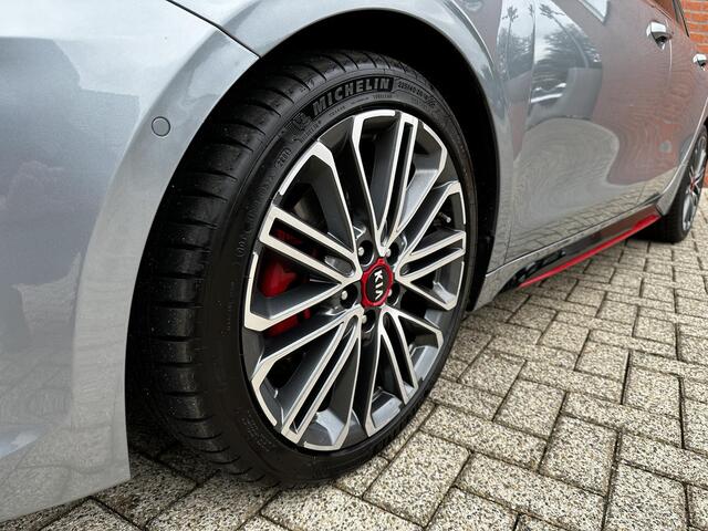 KIA PRO CEE D ProCeed 1.6 T-GDi 204pk Automaat GT | Navigatie | Climate Control | Electrische bedienbare achterklep | Adaptive Cruise Control | Camera | Dab | Keyless start