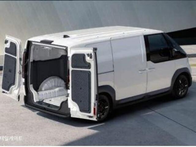 KIA PV5 L2H1 Essential 71.2 kWh | Navi | PDC | Camera | Clima | Adapt. Cruise