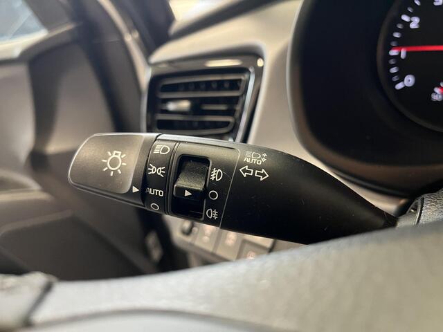 KIA RIO 1.0 T-GDi MHEV DynamicPlusLine | Slechts 4.299km gereden! | Mét trekhaak | Apple Carplay/Android Auto | Adaptive cruise control | Keyless | Achteruitrij camera | Parkeersensoren achter | Full map navigatie |