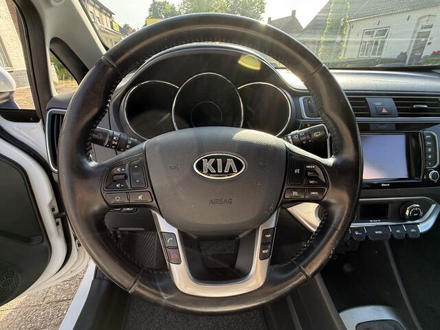 KIA RIO 1.2 CVVT ExecutiveLine achteruitrijcamera, Parkeersensoren achter, Centrale deurvergrendeling op afstand