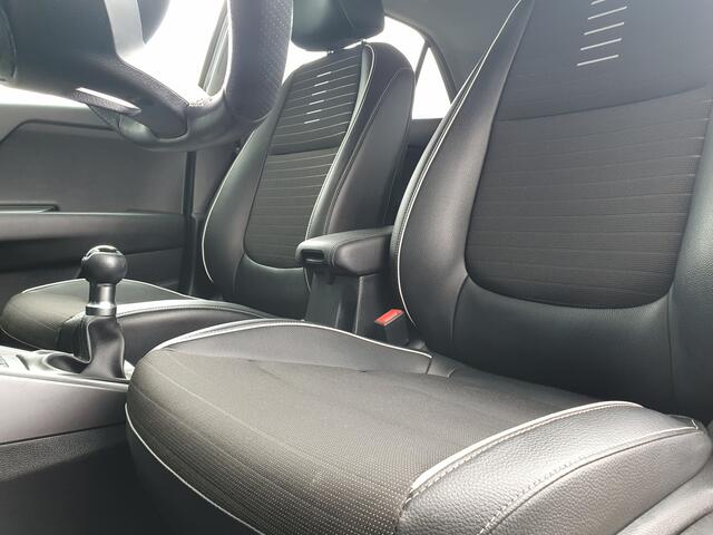 KIA RIO GT Line NAVI/CRUISE/PDC/SIDE-SKIRTS/LMV