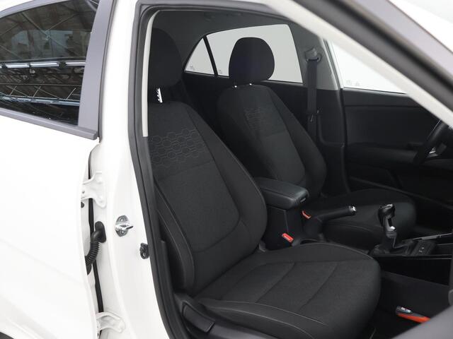KIA RIO 1.0 TGDI DynamicPlusLine | Navigatiesysteem | Parkeercamera | Lane Assist | Keyless Go
