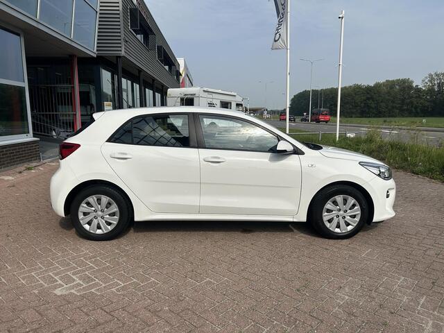 KIA RIO 1.0 TGDI ComfortLine 100 PK TREKHAAK | AIRCO | STUURBEDIENING