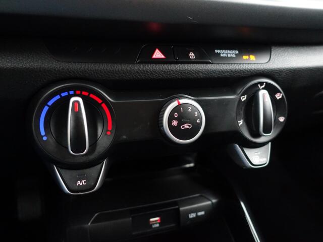 KIA RIO 1.0 T-GDi MHEV DynamicLine- Xenon Led, Park Assist, Dynamic Select, Lane Assist, Clima