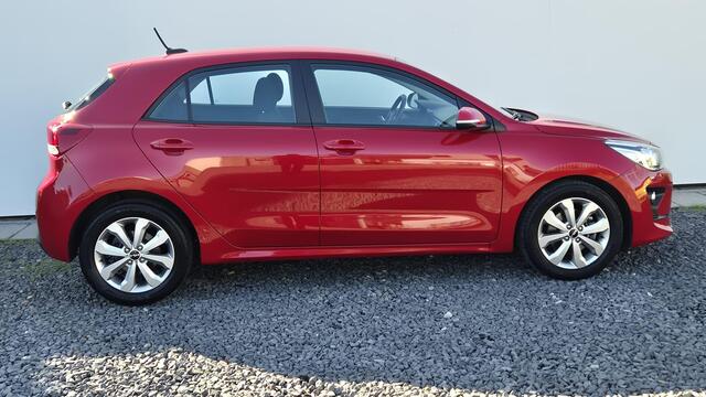 KIA RIO 1.0 T-GDi MHEV Vision Automaat - Camera achter - Airco - 16 Inch Lichtmetaal - Stoel en stuur verwarming