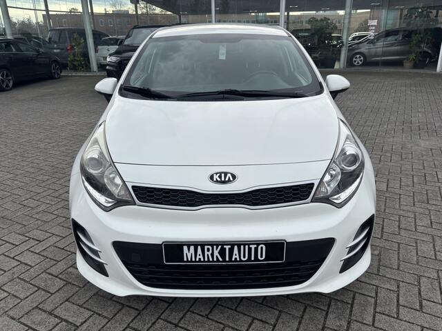 KIA RIO 1.4 CVVT ExecutiveLine Camera Bluetooth Navi Pdc
