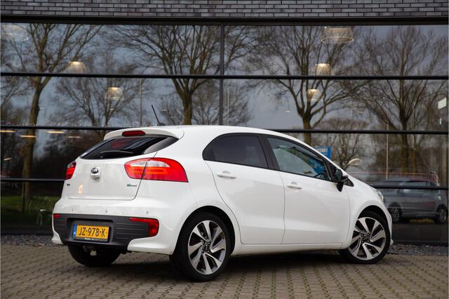 KIA RIO 1.2 CVVT ExecutiveLine , Achteruitrijcamera, Stuur/stoelverwarming,