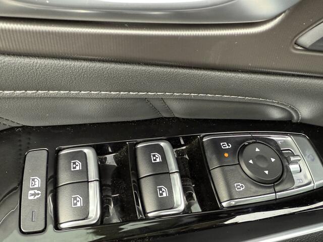 KIA SORENTO 1.6 T-GDi Plug-in Hybrid 4WD ExecutiveLine 7p. Meest complete uitvoering Tot 10jr. Kia-Garantie