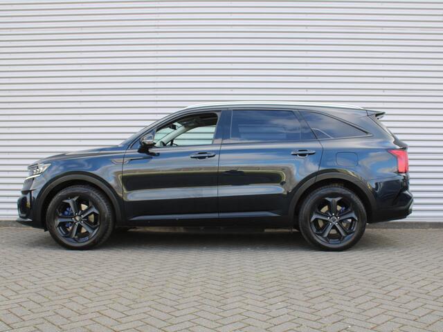 KIA SORENTO 1.6 T-GDI Plug-in Hybrid 4WD DynamicPlusLine 7p. | Panoramadak | 19" LM all weather | Navi | Cruise | Camera | Bose | Stoel/stuur verwarming | PDC |