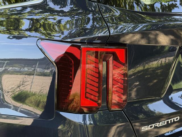 KIA SORENTO 1.6 T-GDi Plug-in Hybrid 4WD ExecutiveLine 7p. Tot 10 jaar garantie | Info Bas: 0492-588982 Info Bas: 0492-588982