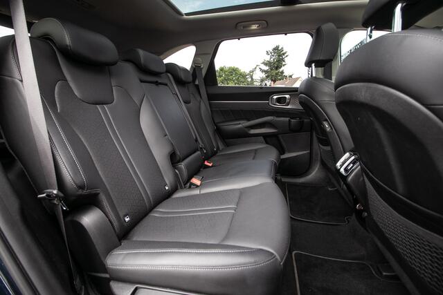 KIA SORENTO 1.6 T-GDI Plug-in Hybrid 4WD ExecutiveLine 7p. All-in rijklaarprijs | Nav | Ad. Cruise | Schuif/-kanteld. | 7-persoons