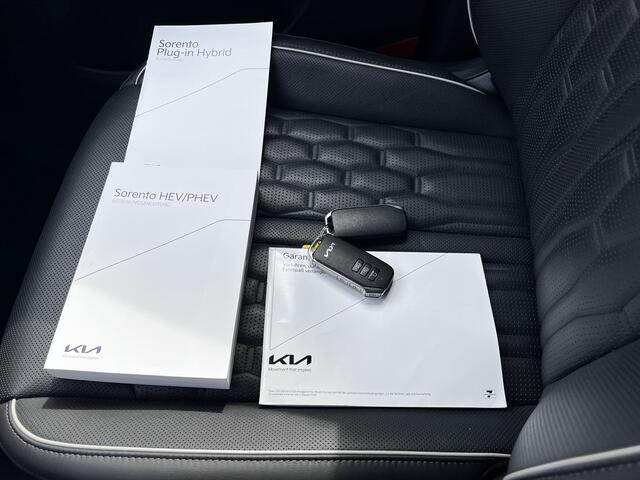 KIA SORENTO 1.6 T-GDI Plug-in Hybrid 4WD ExecutiveLine 5p. / Dealer onderhouden / 1.500 kg Afneembare trekhaak / EAER 61 km stad 69km / Leder / Navigatie / Adapt. CC / BOSE /
