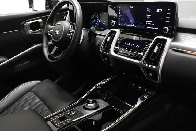 KIA SORENTO 1.6 T-GDI Plug-in Hybrid 4WD ExecutiveLine 7p. | PANORAMADAK | HEAD UP | STUURVERWARMING | 360º CAMERA
