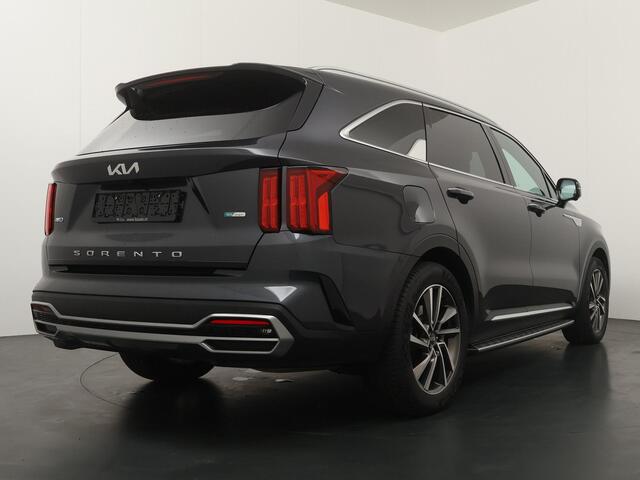 KIA SORENTO 1.6 T-GDI Plug-in Hybrid 4WD ExecutiveLine 7p. - Lederen bekleding - Schuif-/kanteldak - Wegklapbare trekhaak