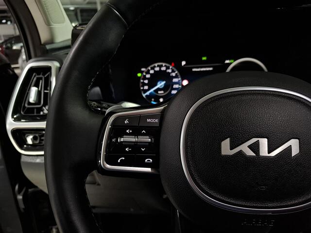 KIA SORENTO 1.6 T-GDI Plug-in Hybrid 4WD ExecutiveLine 7p. Trekhaak, NL auto, Btw auto, Schuif / kanteldak, Leer, Apple Carplay/Android Auto.