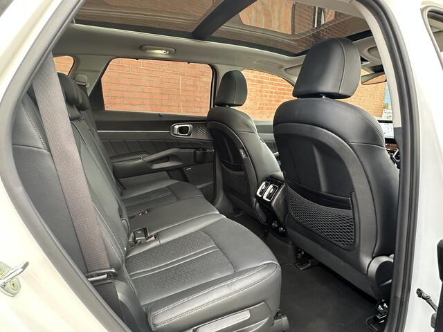 KIA SORENTO 1.6 T-GDI PHEV AWD ExecutiveLine 7 Persoons 265PK Panorama Bose