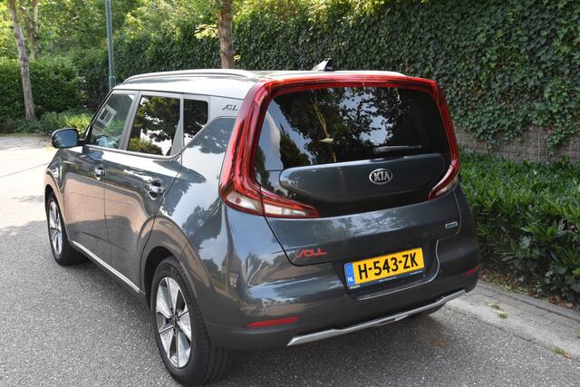 KIA SOUL e-Soul ExecutiveLine 64 kWh | LEDER | CARPLAY | CAMERA