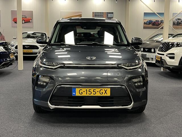 KIA SOUL e-Soul ExecutiveLine 64kWh 204PK Automaat | Leder | Navigatie | Head-Up display | Schuifdak | Trekhaak | Harman Kardon Audio