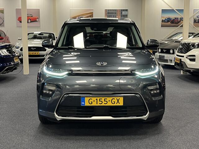 KIA SOUL e-Soul ExecutiveLine 64kWh 204PK Automaat | Leder | Navigatie | Head-Up display | Schuifdak | Trekhaak | Harman Kardon Audio