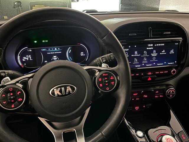 KIA SOUL e-Soul ExecutiveLine 64 kWh | SOH 100% | LEDER | LED | NAVI | ECC ? 1e Eigenaar