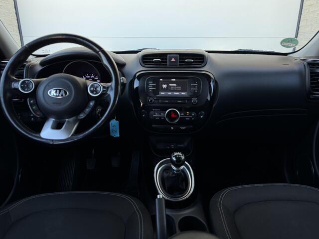 KIA SOUL 1.6 132pk DreamTeam Navi Camera Clima StuurVerwarming StoelVerwaming Led 17" Pdc