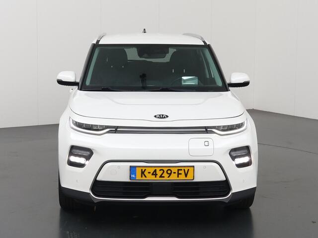 KIA SOUL e-Soul ExecutiveLine 64 kWh | Harman/Kardon Audio | Head Up display | Adaptieve Cruise Control | Stoelverwarming | Navigatie | Achteruitrijcamera | Apple Carplay