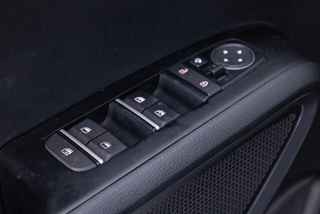 KIA SOUL e-Soul ExecutiveLine 64 kWh | SOH 100% | LEDER ? 1e Eigenaar