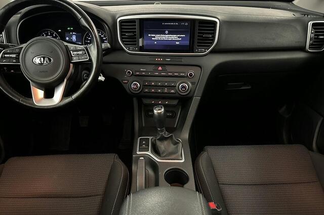 KIA SPORTAGE 1.6 T-GDI DynamicPlusLine 177 pk | Dealer onderhouden, 1e eigenaar, Parkeersensoren V+A & Camera, Navigatie, LED, Carplay, 1900 kg trekgewicht, zeer luxe!