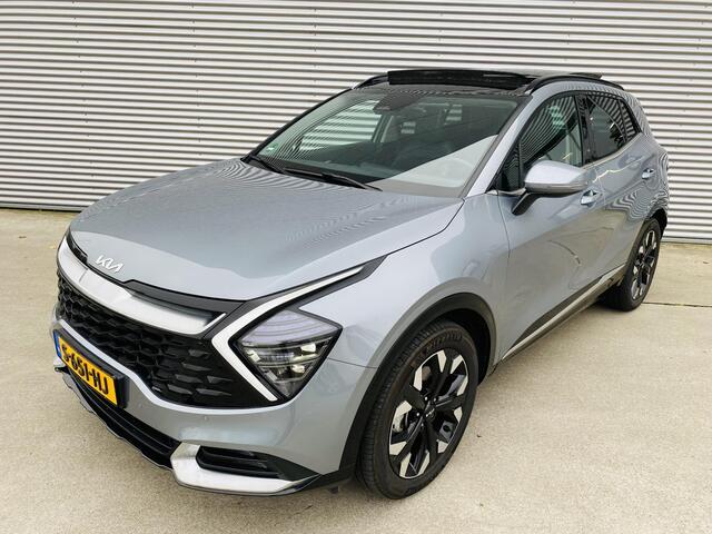 KIA SPORTAGE 1.6 T-GDi Plug-in Hybrid AWD DynamicPlusLine Let op auto rijdt momenteel ! Km stand kan iets varieeren | Informeer altijd even wanneer de auto weer aanwezig kan zijn.