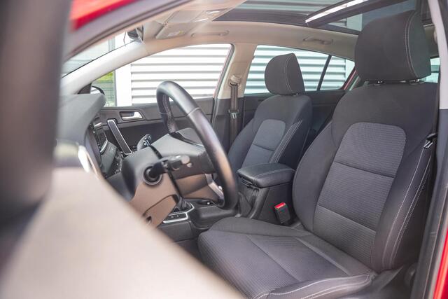 KIA SPORTAGE 1.6 GDI DynamicLine GT Line Panoramadak Lane Assist LED Clima Cruise Camera