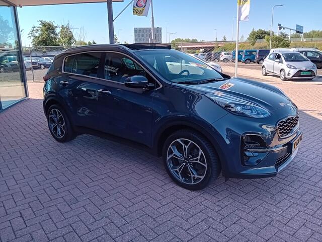 KIA SPORTAGE 1.6 T-GDI GT-Line Automaat, Airco(automatisch),Panorama schuifdak, Multimediasysteem, Carplay/Android auto, Navigatie, Parkeersensoren, Camera, Stoelverwarming, Stuurwiel verwarmd, Cruise control, Keyless, etc, etc, Zeer mooie auto, Dealer onderhouden, Ki